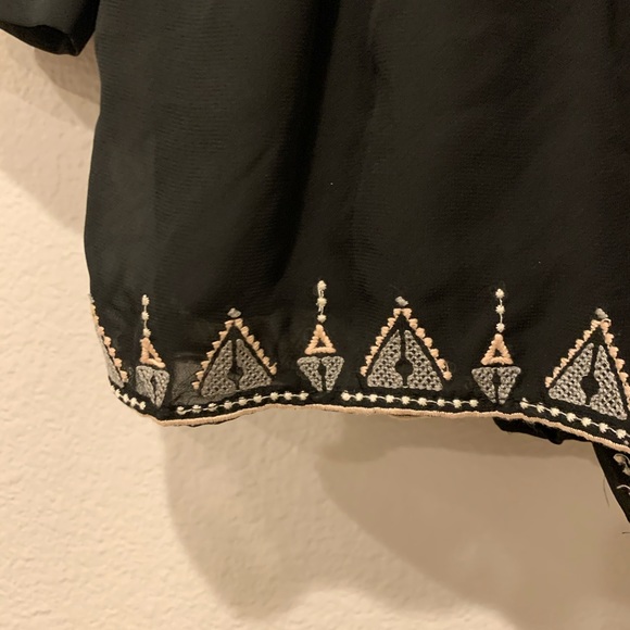 House of Harlow Black Sheer Embroidered Romper - Picture 4 of 7